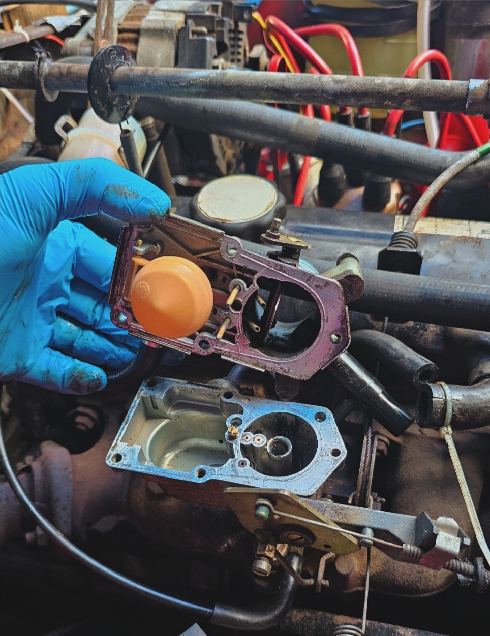 Intervention précise sur un carburateur